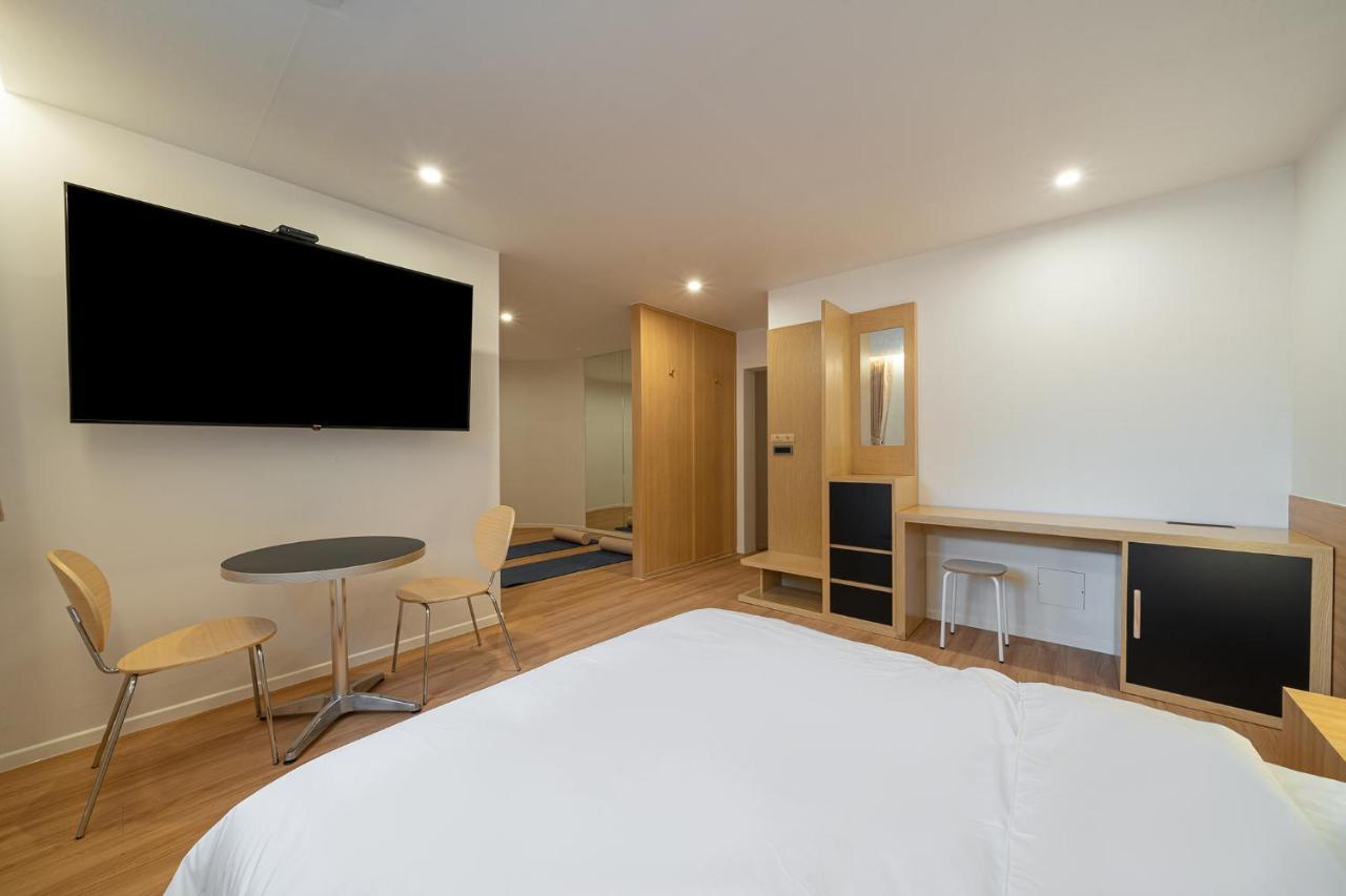 Aank Hotel Daejeon Yongjeon 2Nd Екстер'єр фото